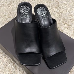 Brand New Vince Camino Arlinala Mule.